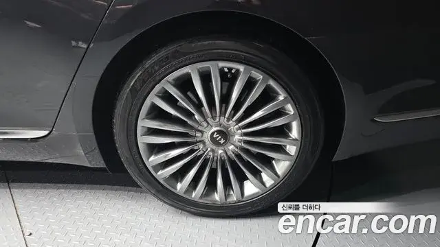 Kia The K9 2019 — Photo 5/20