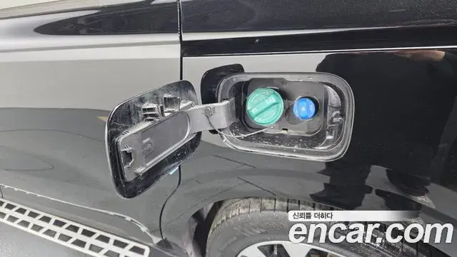 Kia Carnival 2021 — Şəkil 23/32