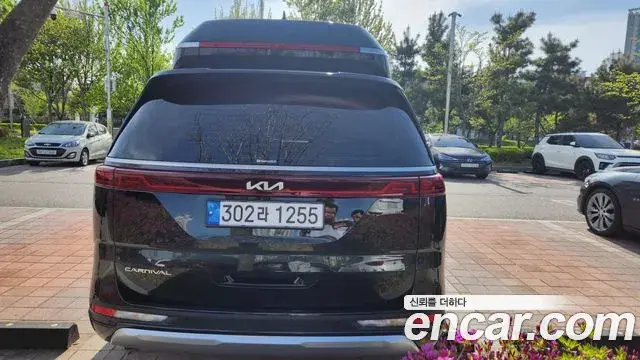 Kia Carnival 2022 — Photo 11/20