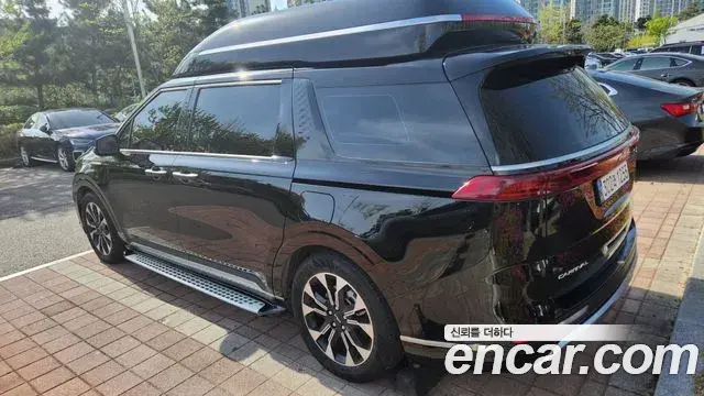 Kia Carnival 2022 — Photo 13/20