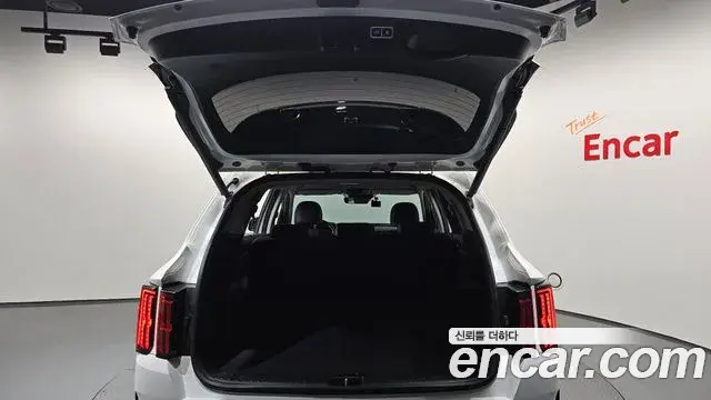 Kia Sorento 2020 — Photo 17/44