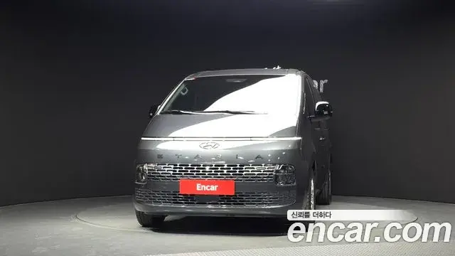 Hyundai Staria 2022 — Фото 3/20