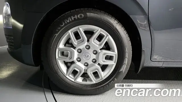 Hyundai Staria 2022 — Фото 5/20