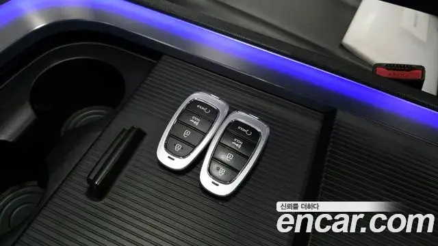 Hyundai Staria 2022 — Фото 16/20