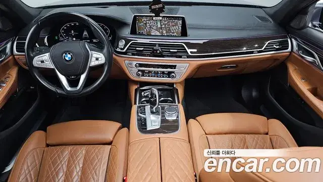 BMW 7 Series 2020 — ფოტო 21/37