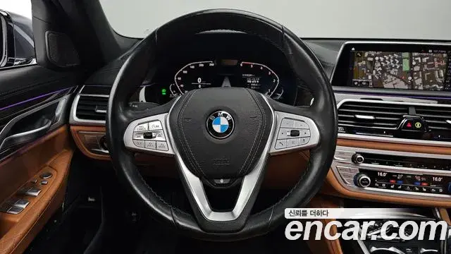 BMW 7 Series 2020 — ფოტო 18/37