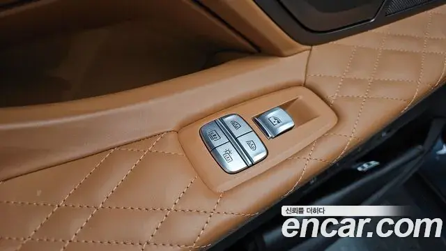 BMW 7 Series 2020 — ფოტო 14/37