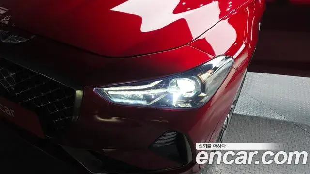 Genesis G70 2019 — ფოტო 30/35