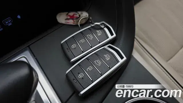 Genesis G70 2019 — ფოტო 20/35