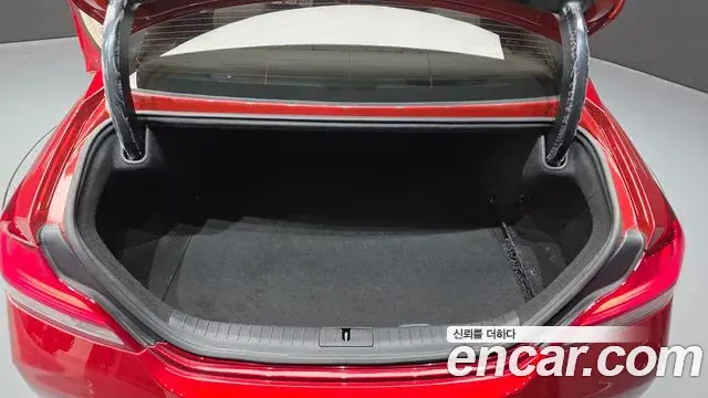 Genesis G70 2019 — ფოტო 18/35