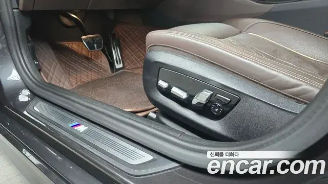 BMW 5 Series 2019 — Фото 18/20