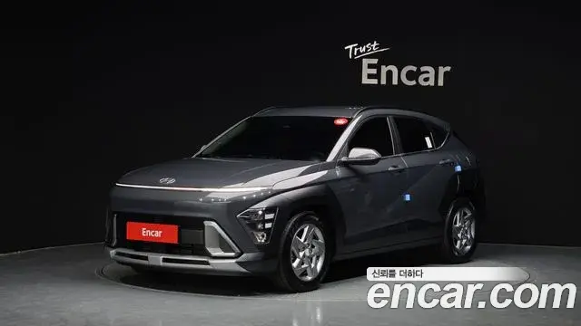 Hyundai Kona 2023 — Фото 1/20