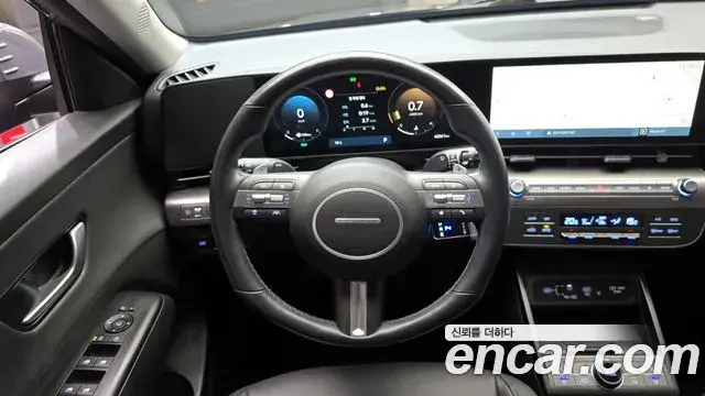 Hyundai Kona 2023 — Фото 12/20