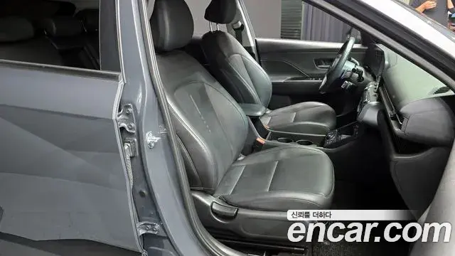 Hyundai Kona Hybrid 2023 — Şəkil 21/33