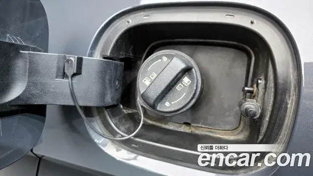Hyundai Kona Hybrid 2023 — Şəkil 27/33