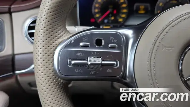 Mercedes-Benz S-Class 2019 — Photo 13/30