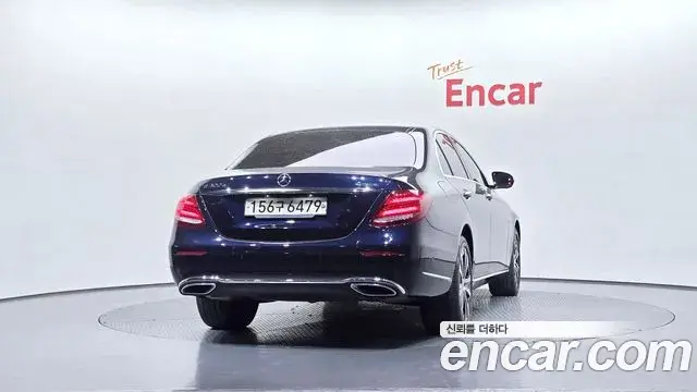 Mercedes-Benz E-Class 2020 — ფოტო 4/37