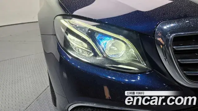 Mercedes-Benz E-Class 2020 — ფოტო 5/37