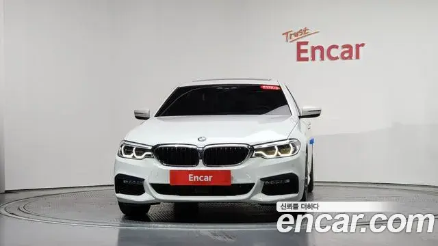 BMW 5 Series 2018 — Фото 2/20