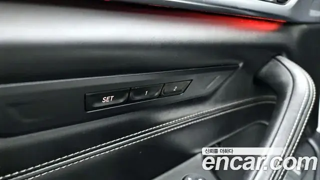 BMW 5 Series 2018 — Şəkil 22/36