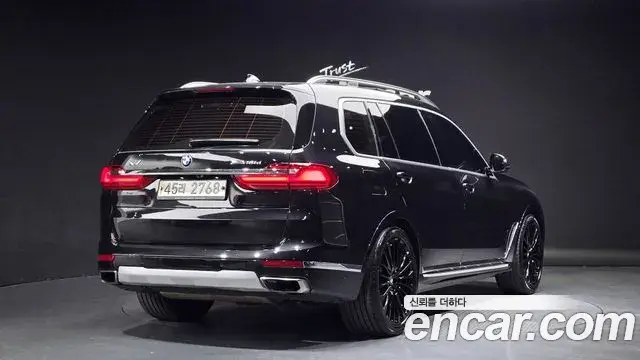 BMW X7 2019 — Photo 20/36