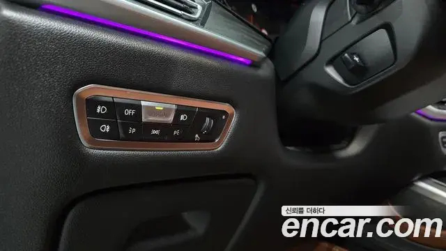 BMW X7 2019 — Photo 12/36