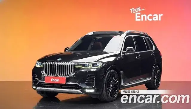 BMW X7 2019 — Photo 33/36