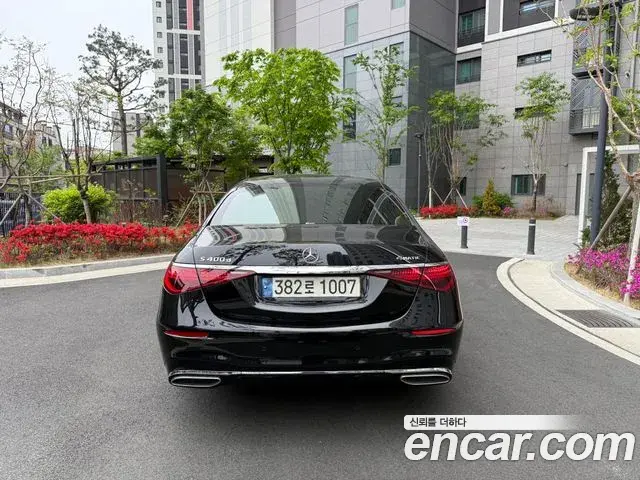 Mercedes-Benz S-Class 2021 — Photo 9/19