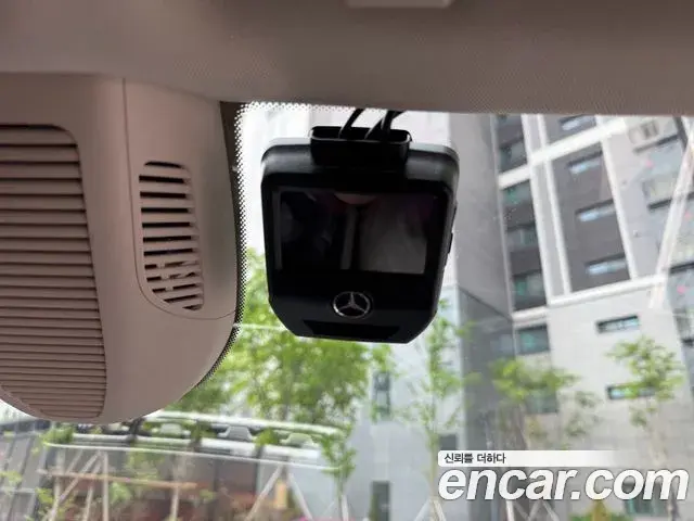 Mercedes-Benz S-Class 2021 — Photo 2/19