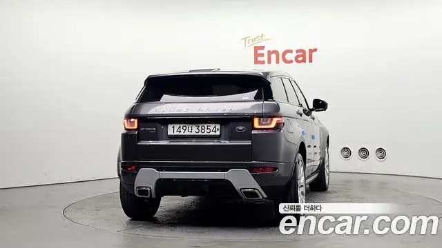 Land Rover Range Rover Evoque 2019 — Şəkil 18/35