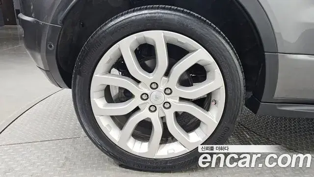 Land Rover Range Rover Evoque 2019 — Şəkil 27/35