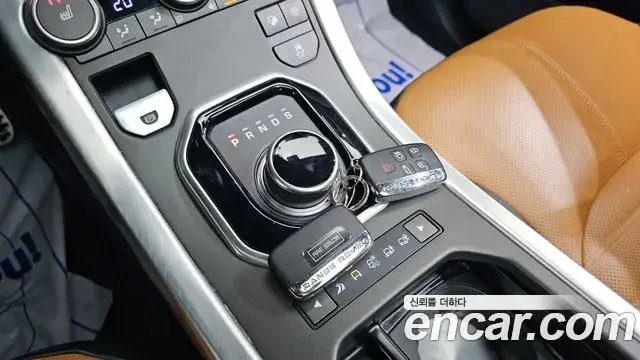 Land Rover Range Rover Evoque 2019 — Şəkil 13/35