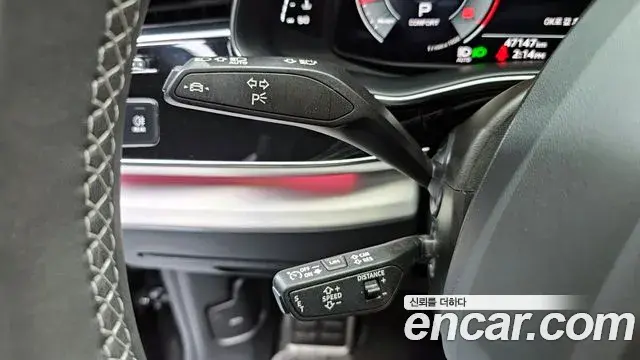 Audi Q8 2023 — ფოტო 9/37