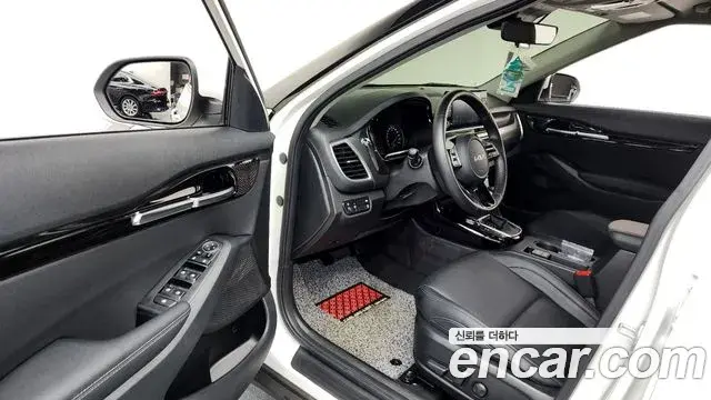 Kia Seltos 2022 — Şəkil 7/30