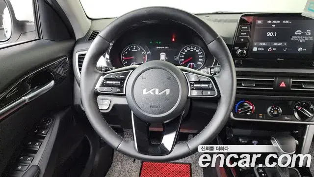 Kia Seltos 2022 — Şəkil 30/30