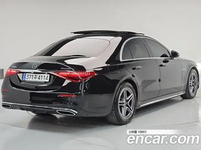Mercedes-Benz S-Class 2023 — ფოტო 15/20