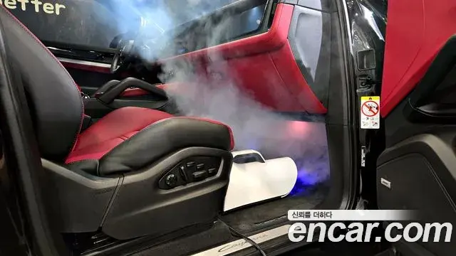 Porsche Cayenne 2024 — ფოტო 15/20