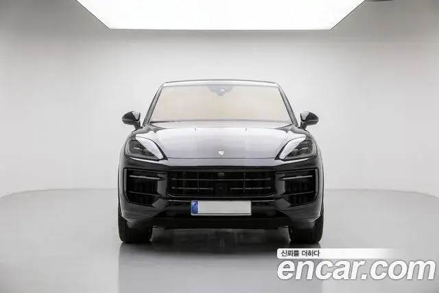 Porsche Cayenne 2024 — ფოტო 7/20