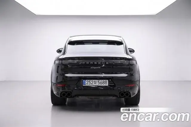 Porsche Cayenne 2024 — ფოტო 10/20