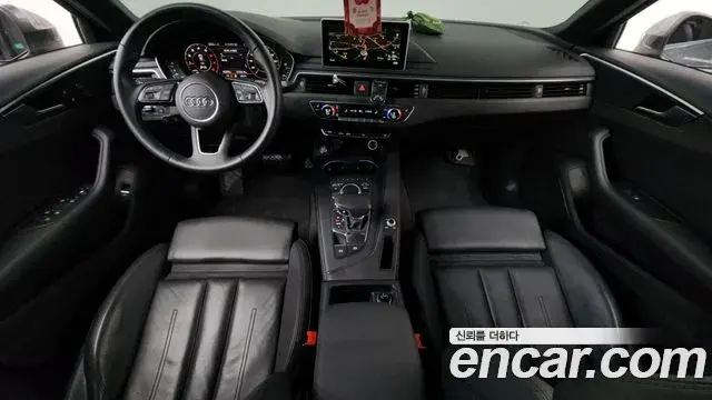 Audi A4 2019 — ფოტო 1/38