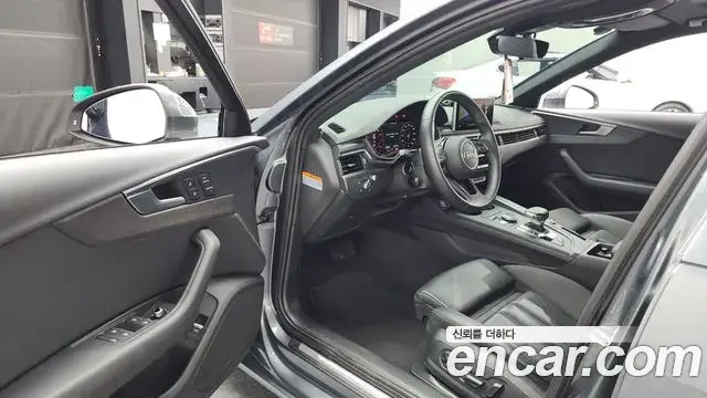 Audi A4 2019 — ფოტო 21/38