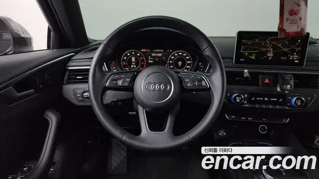 Audi A4 2019 — ფოტო 14/38