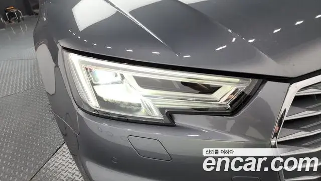 Audi A4 2019 — ფოტო 37/38