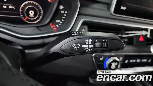 Audi A4 2019 — ფოტო 3/38