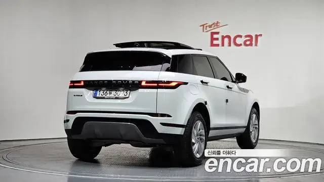Land Rover Range Rover Evoque 2024 — Photo 1/33