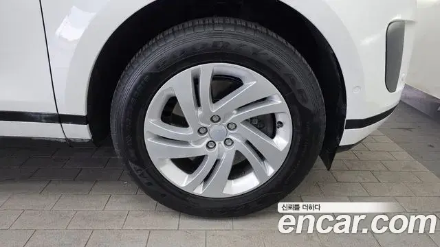 Land Rover Range Rover Evoque 2024 — Photo 33/33