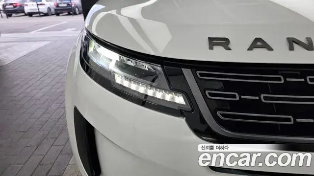 Land Rover Range Rover Evoque 2024 — Photo 5/33
