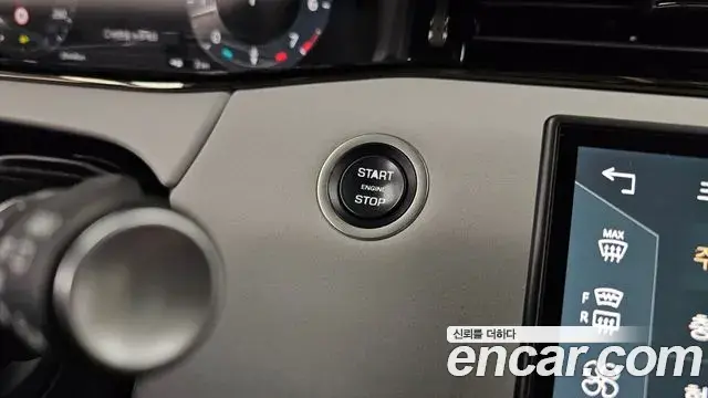 Land Rover Range Rover Evoque 2024 — Photo 9/33