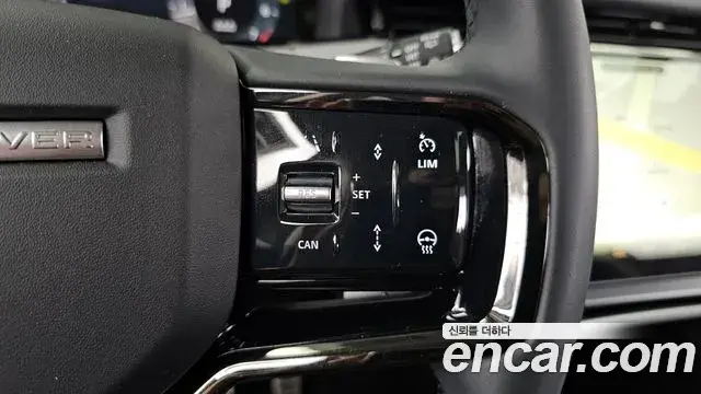 Land Rover Range Rover Evoque 2024 — Photo 7/33