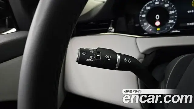 Land Rover Range Rover Evoque 2024 — Photo 29/33